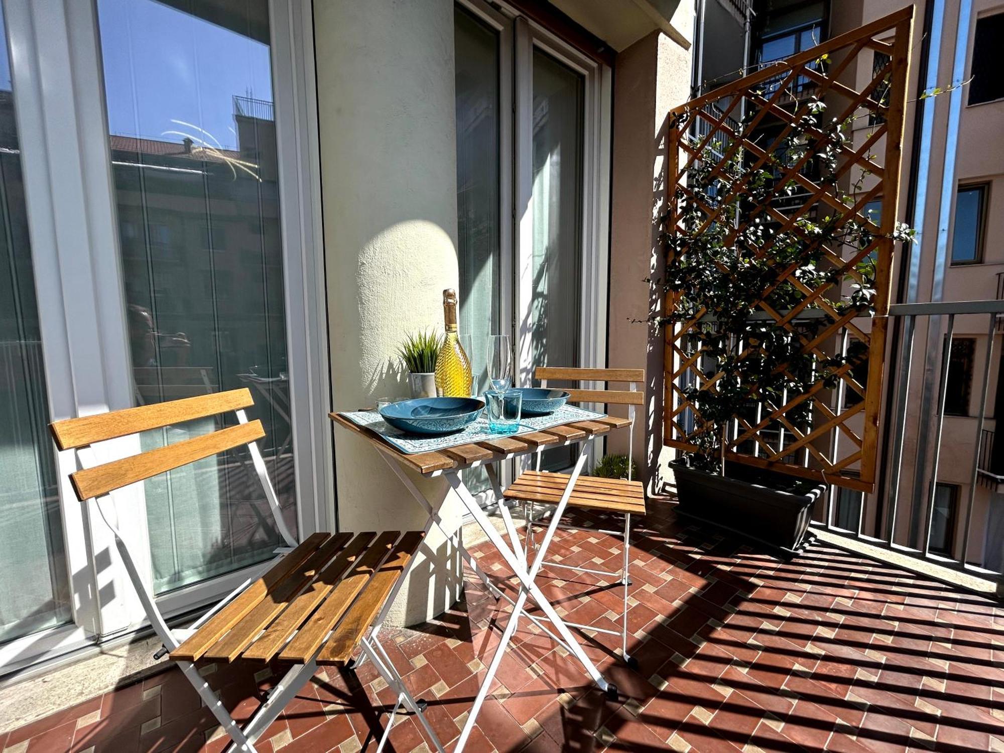 Porta Susa - Centro Parcheggio Gratis A 10min, Ac E Wifi Appartement
